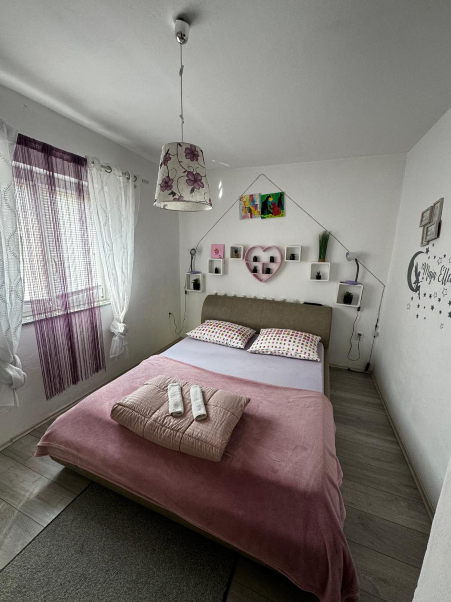 Danijela Apartment *